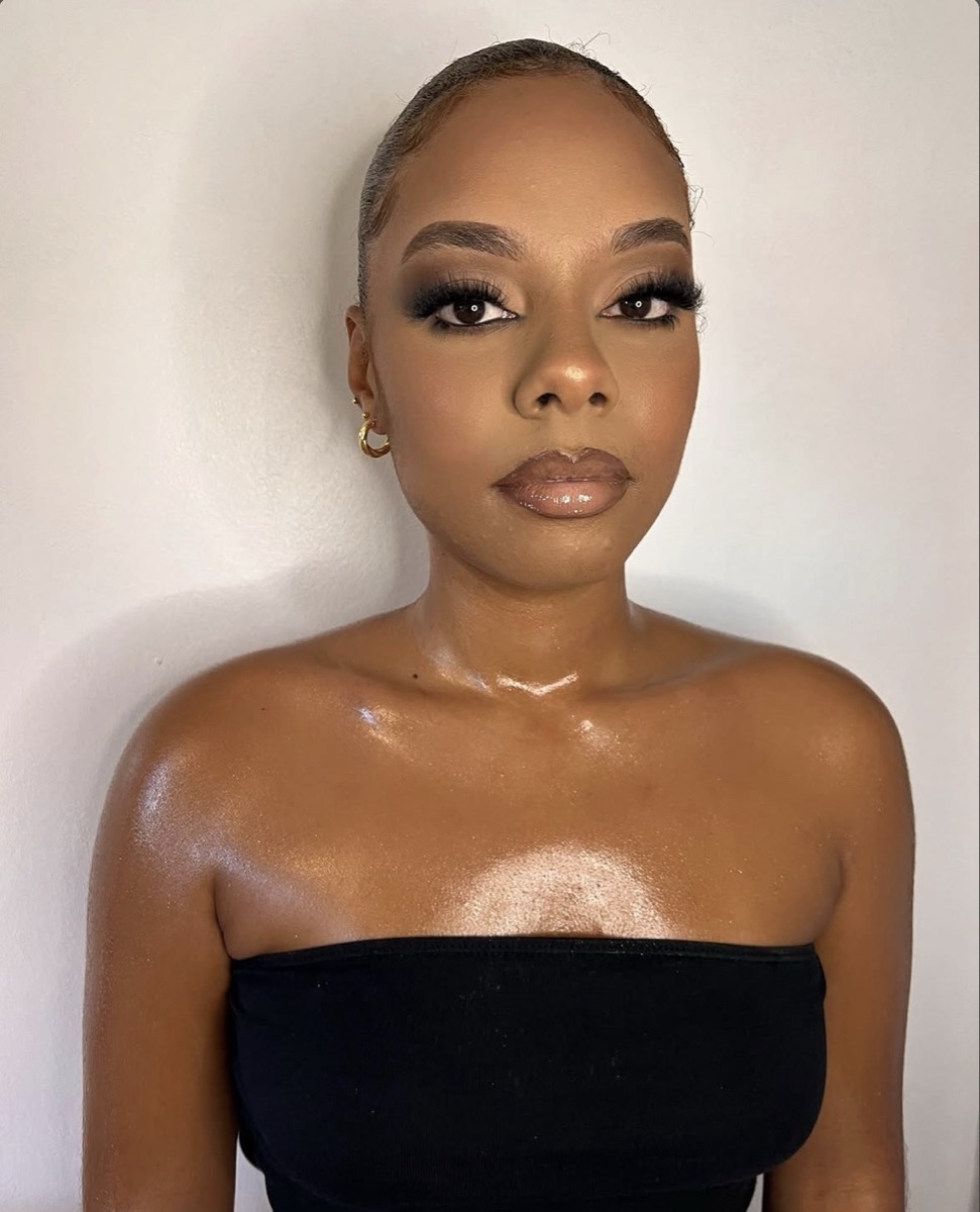 Full Glam — Sculpted & glowing