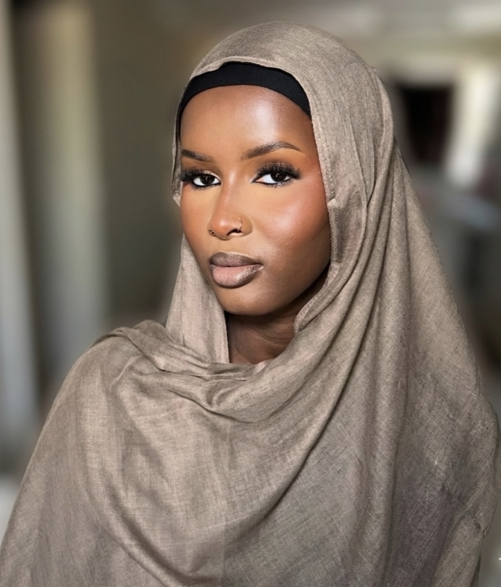 Soft Glam — Natural & luminous